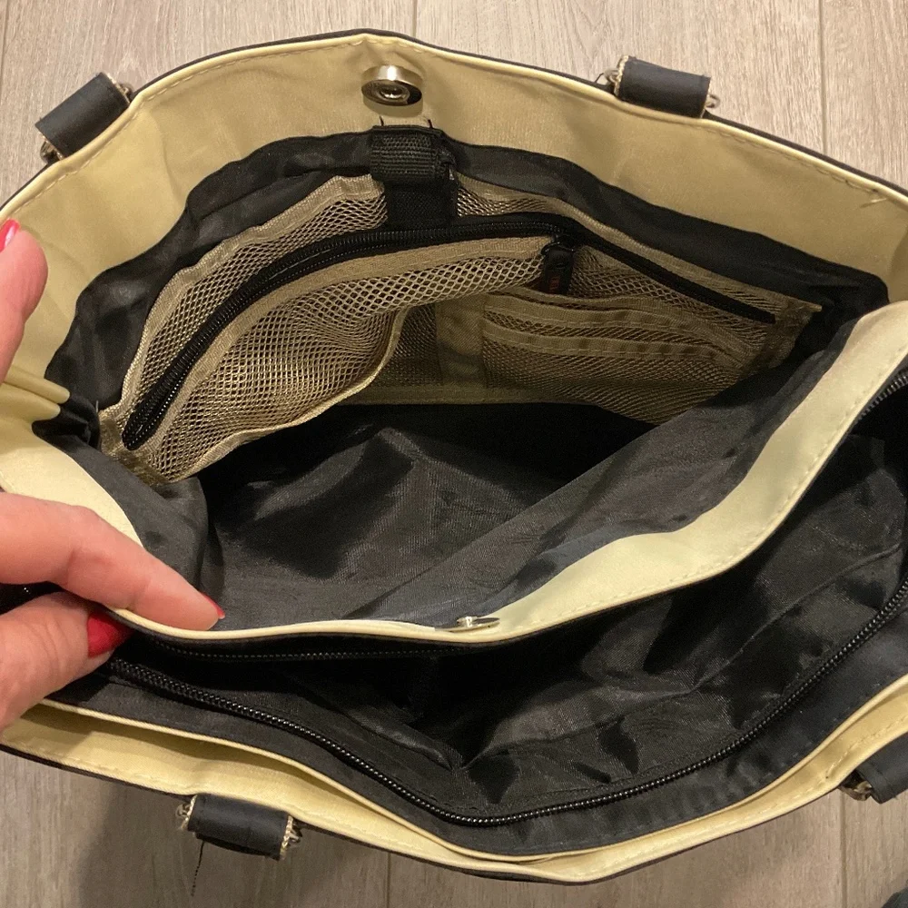PRIMA black tote